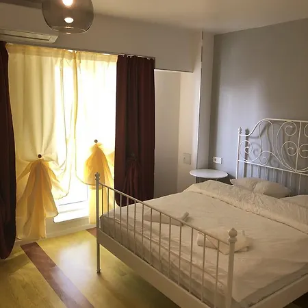 Green Apartment