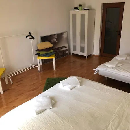 Green Apartment * Bucareste