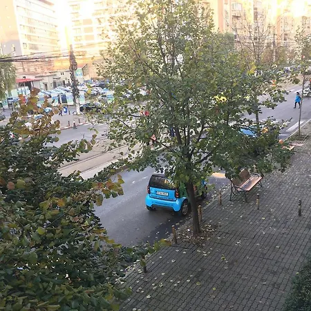Green Apartment Apartman Bukarest