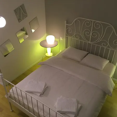 Green Apartment Bukarest