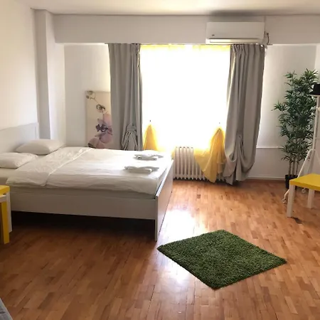 Green Apartment *