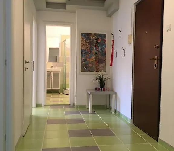 Green Apartment Apartman Bukarest
