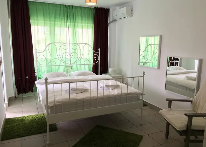 Green Apartment Apartman