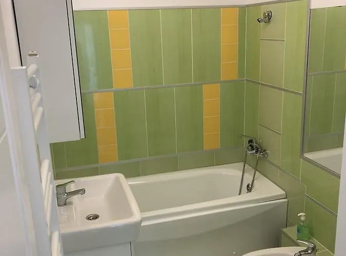Green Apartment