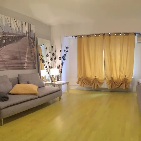 Apartament Green Apartment *