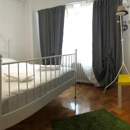 Green Apartment * 布加勒斯特