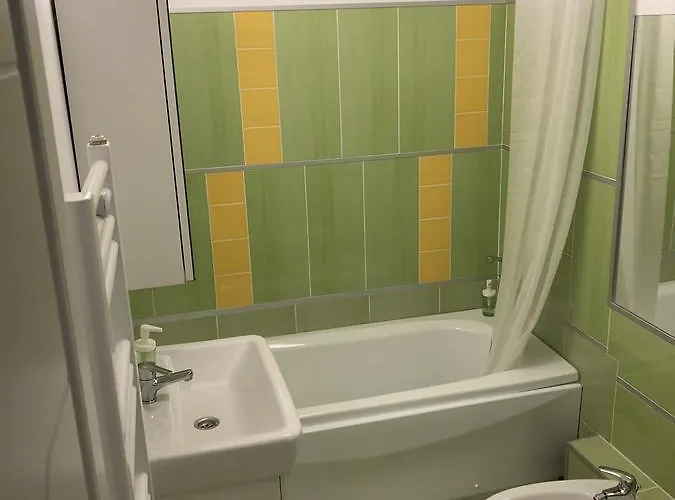 アパート Green Apartment