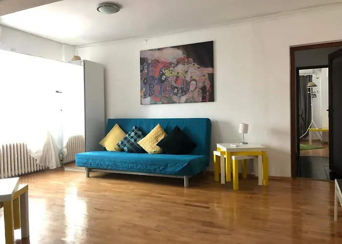 Green Apartment *