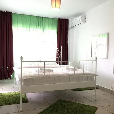 דירה Green Apartment